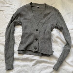 Uniqlo Women's Gray Cardigan Sweater